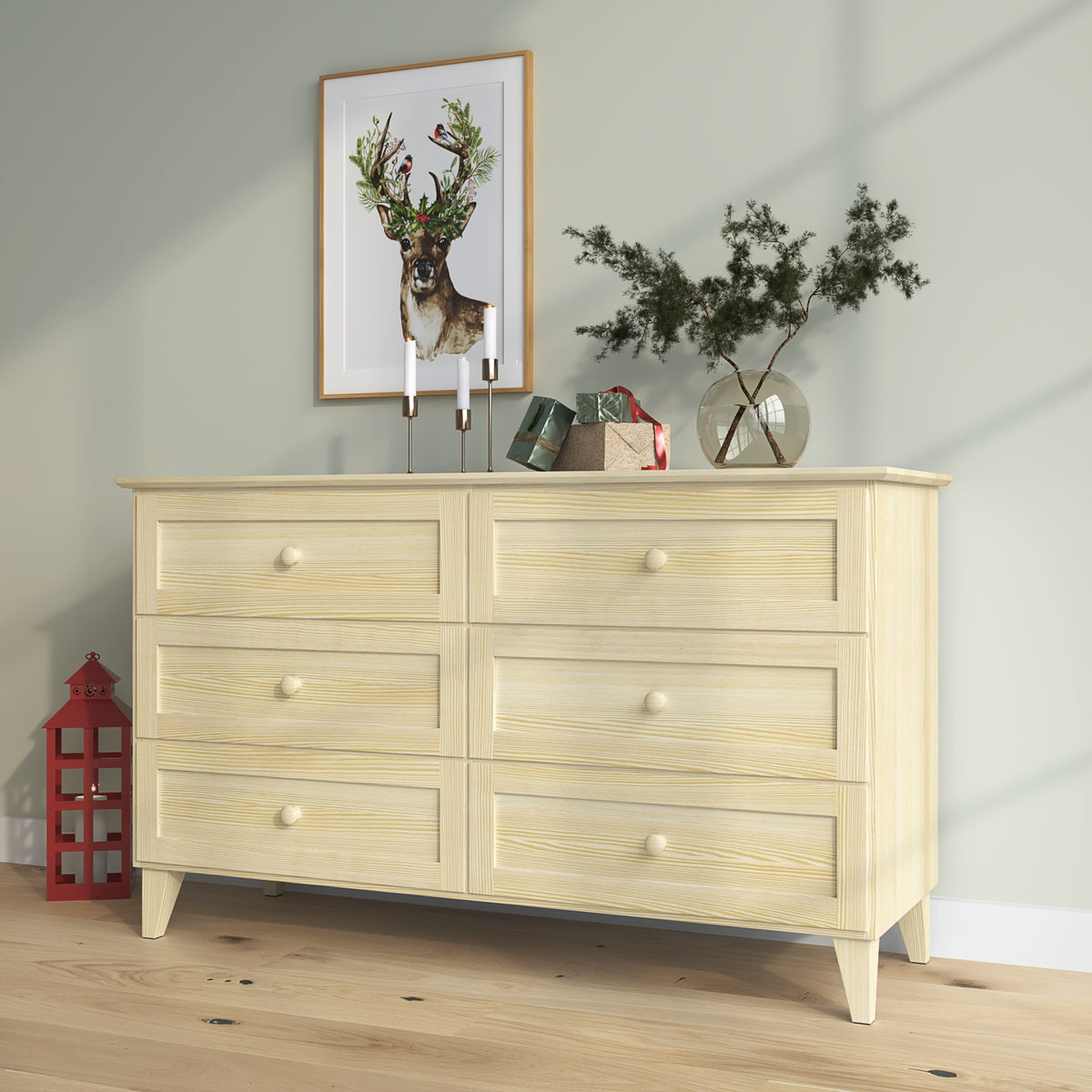 Commode 6S pin incolore – poignée et face du tiroir, gros plan na en pin