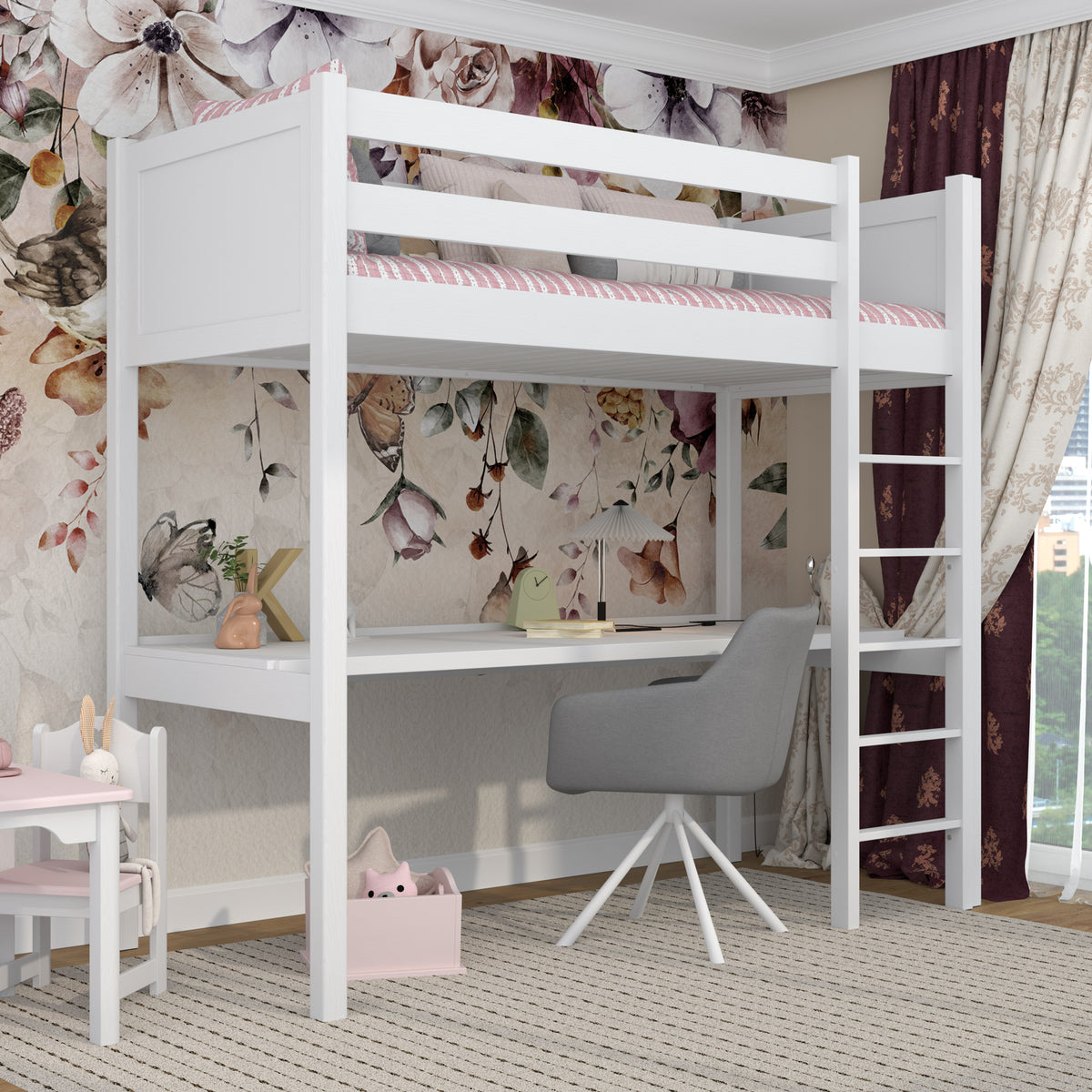 Hochbett weiß – Holzschreibtisch unter dem Schlafbereich, Kinderzimmer scandi