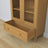 Vitrine 1S en pin pin naturel – portes ouvertes, étagères i tiroir l'intérieur