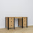 Bureau 6S chêne naturel avec noir – en chêne, plateau large, vue frontale, Nizio