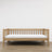 Sofa-lit en chêne chêne naturel – vue de la tête de lit, chambre d'enfant