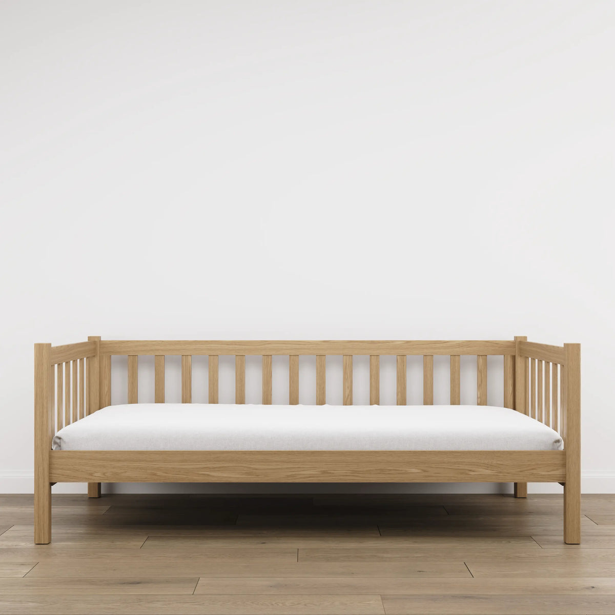 Sofa-lit en chêne chêne naturel – vue de la tête de lit, chambre d'enfant