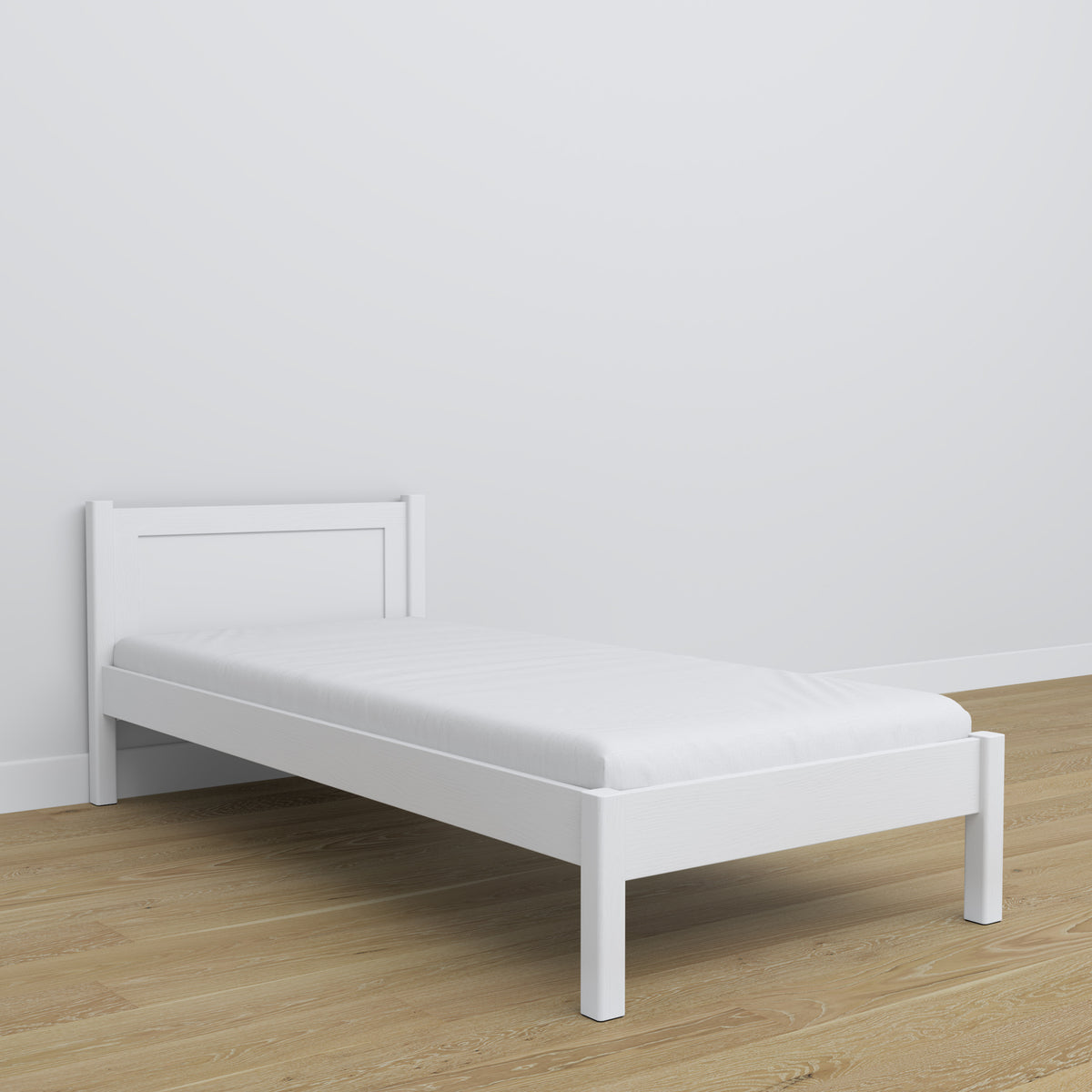 Lit simple en bois blanc – détails des assemblages et du bois, Nizio Home