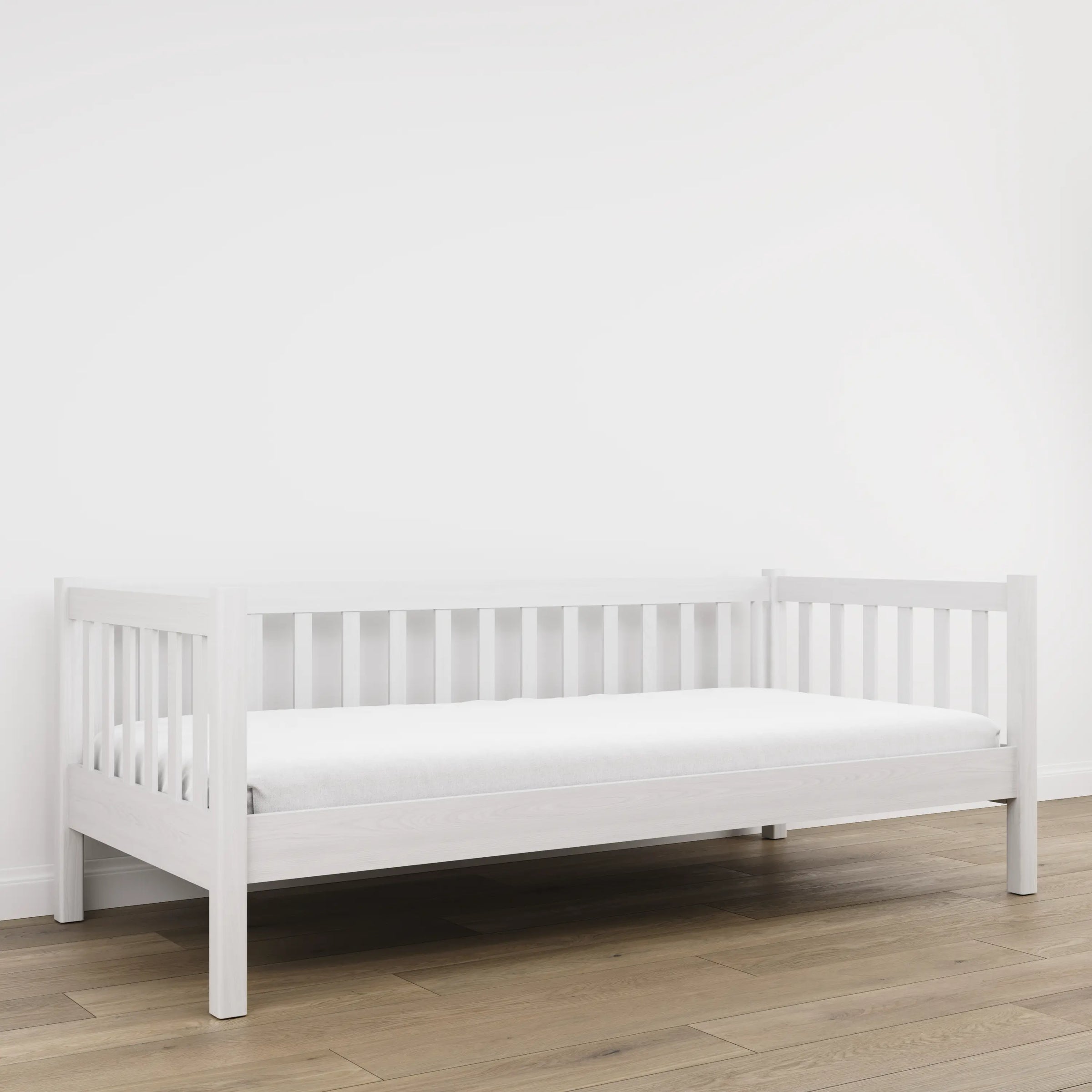 Sofa-Bett weiß – seitliche Schutzbarriere Holz, Sicherheit für Kinder